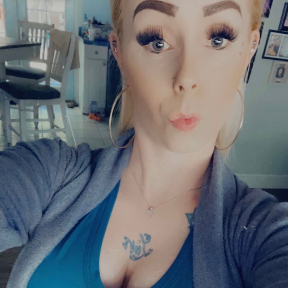 Meet your Posher, Ashley
